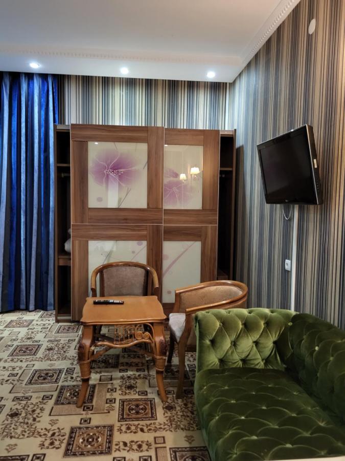 Seoul Hotel Chimkent Extérieur photo