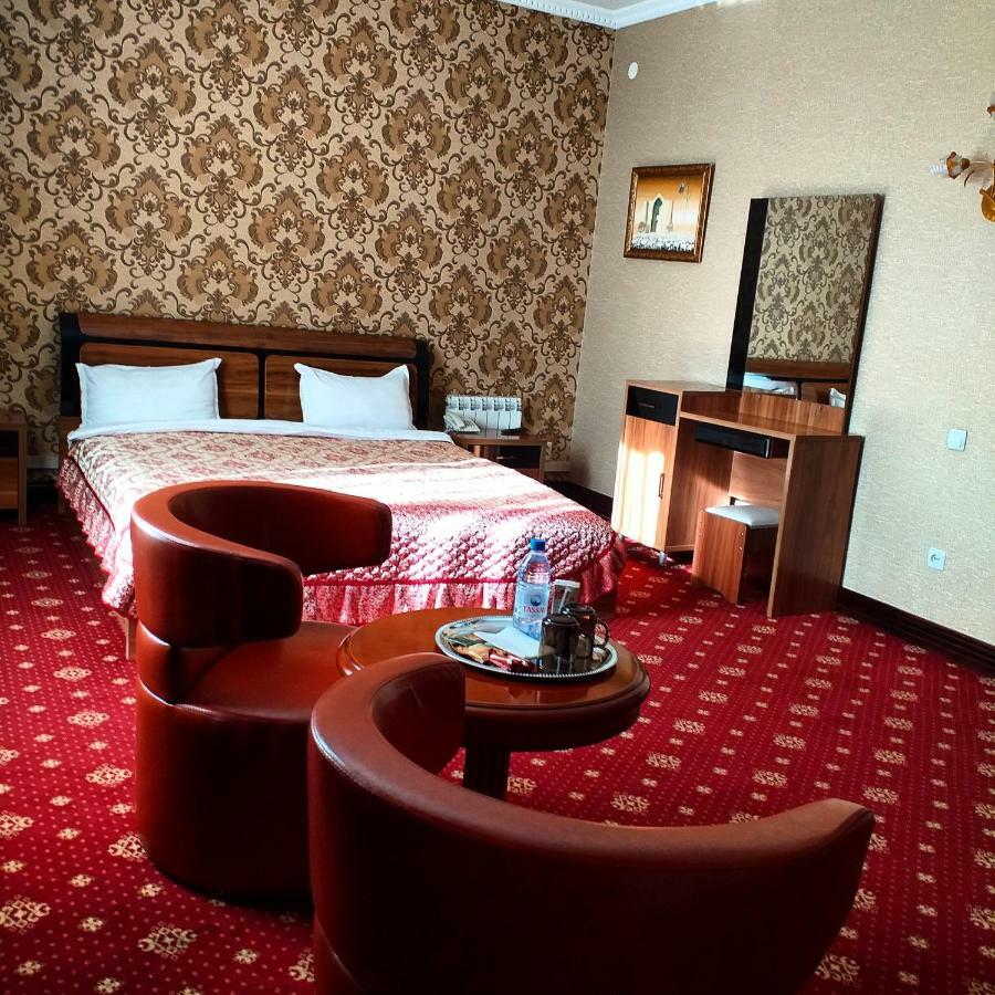Seoul Hotel Chimkent Extérieur photo