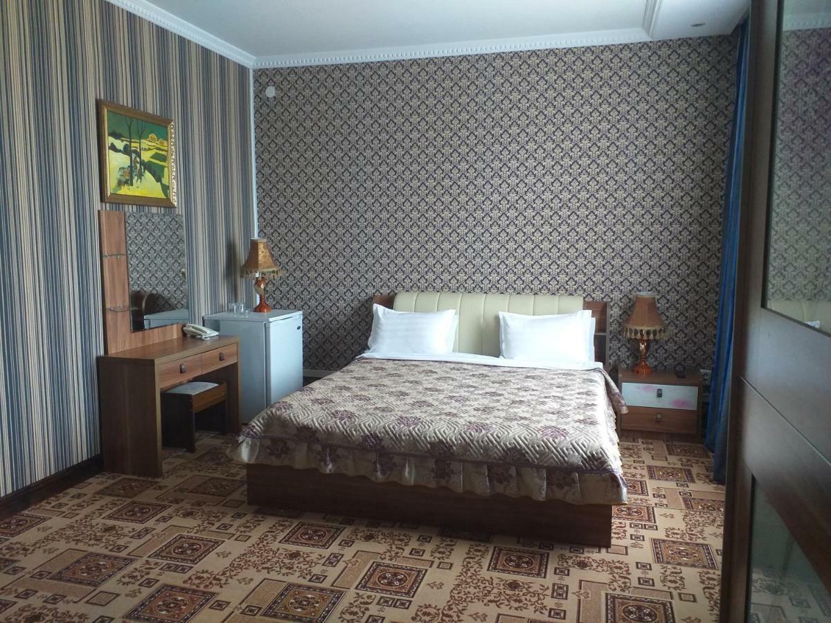 Seoul Hotel Chimkent Extérieur photo