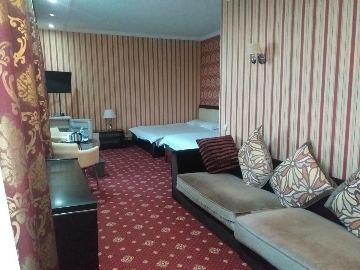 Seoul Hotel Chimkent Extérieur photo