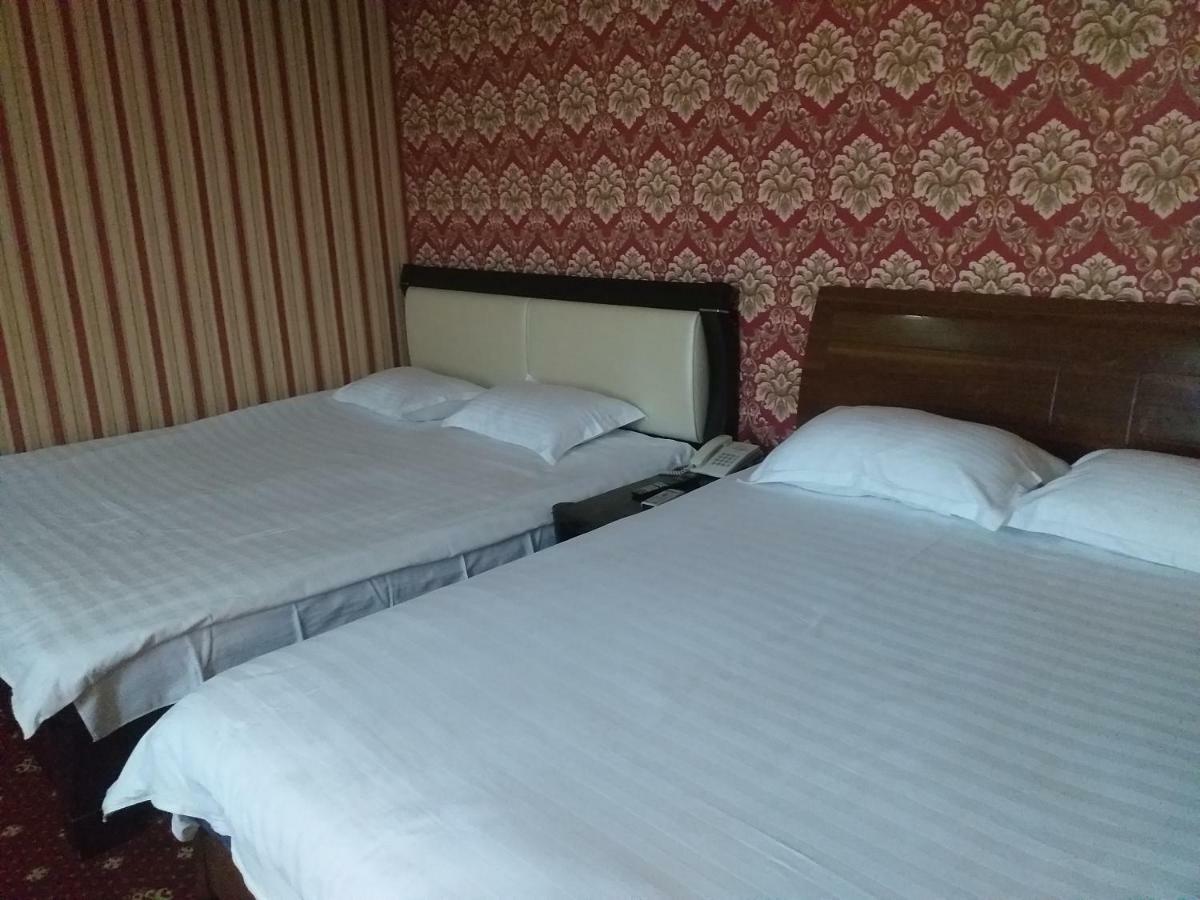 Seoul Hotel Chimkent Extérieur photo