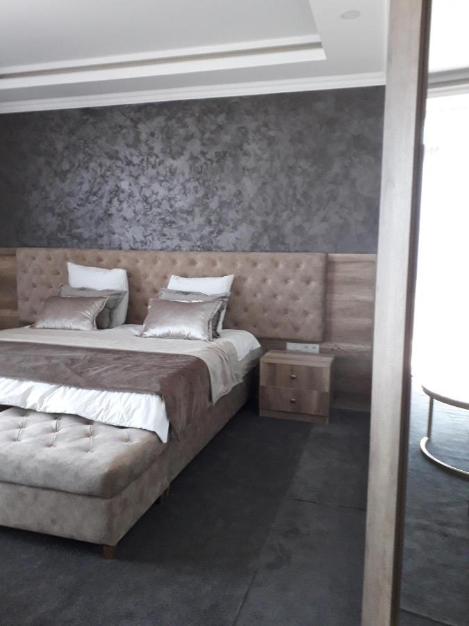 Seoul Hotel Chimkent Extérieur photo