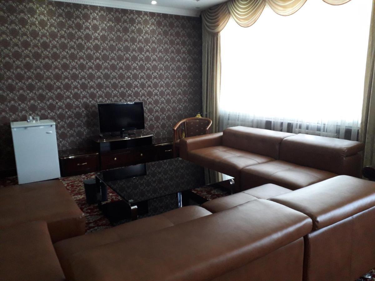 Seoul Hotel Chimkent Extérieur photo